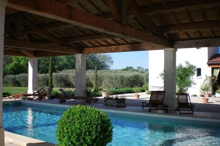 Pool 13 of 16
