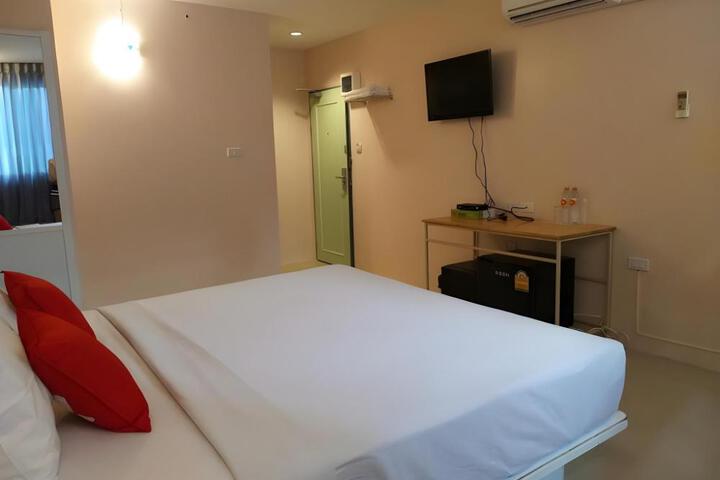BIRD ROOM HOTEL - PRATUNAM
