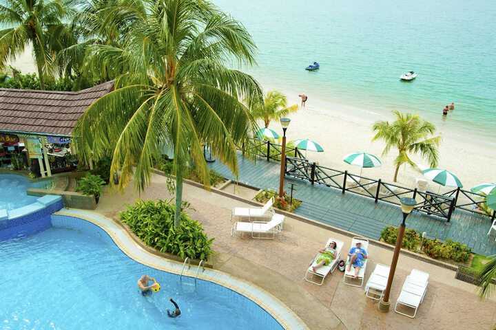 Hotel Pool