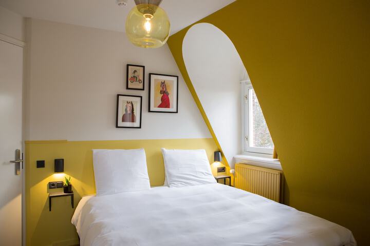 Room 8 of 61