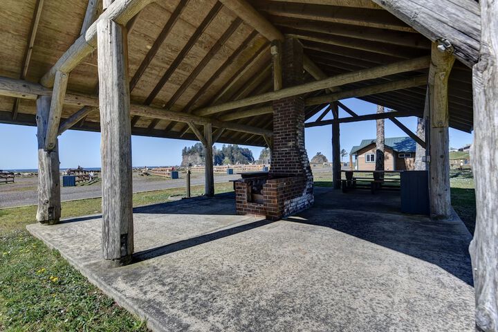 BBQ/picnic area