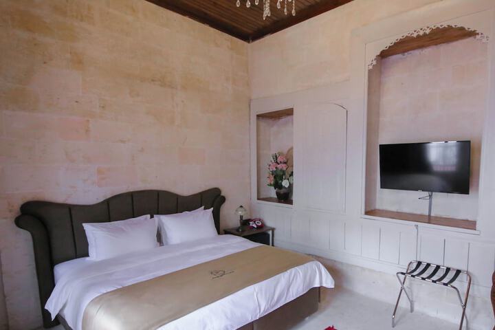 Room 20 of 27