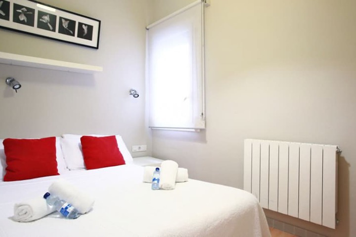 Room 4 of 20