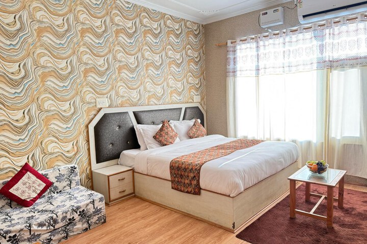 Room 19 of 44
