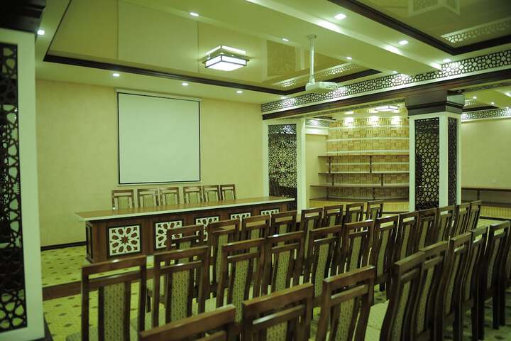 Business Center 35 of 41