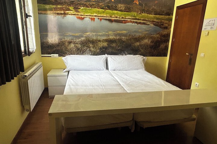Room 26 of 108