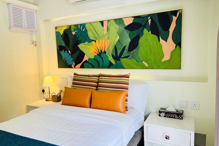 Room 8 of 22