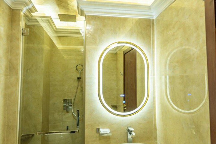 Room 202 of 285