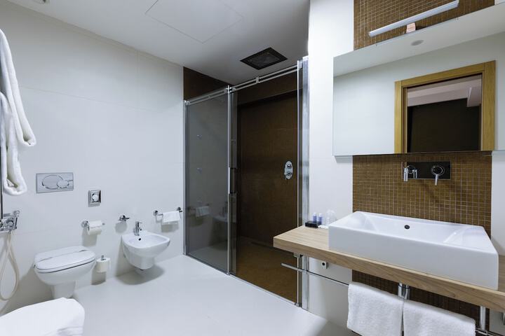 Bath Interior