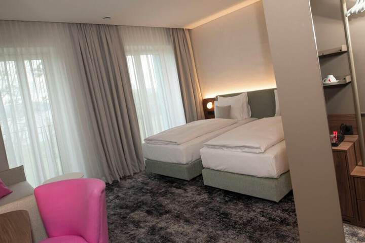 Room 29 of 80