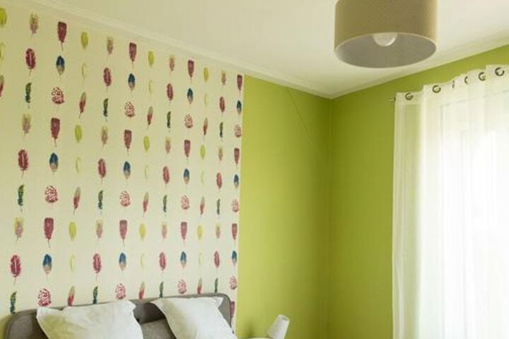 Room 10 of 13