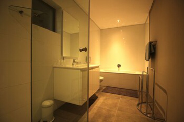 Room 3 of 21