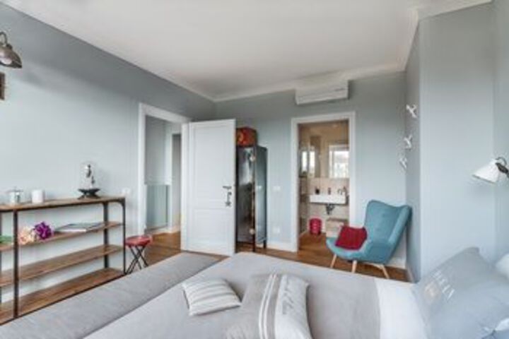 Room 36 of 100
