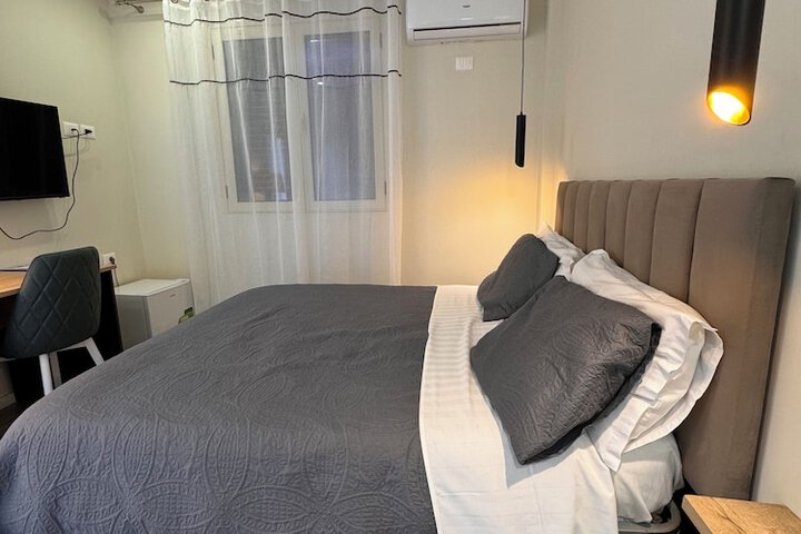 Room 12 of 146