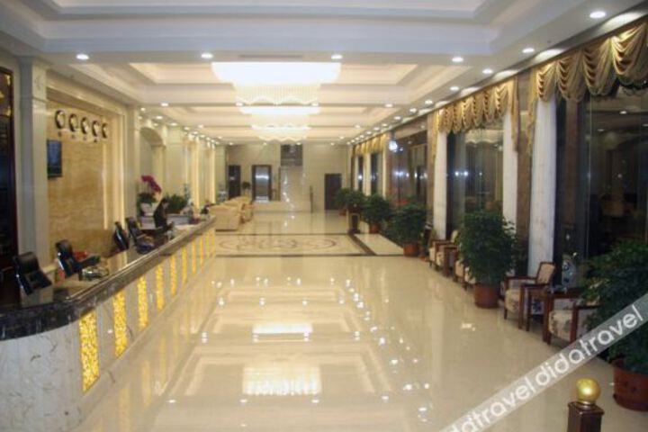 Hotel Interior 7 of 18