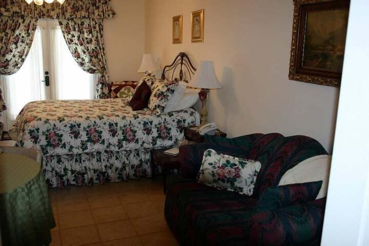 Room 5 of 34
