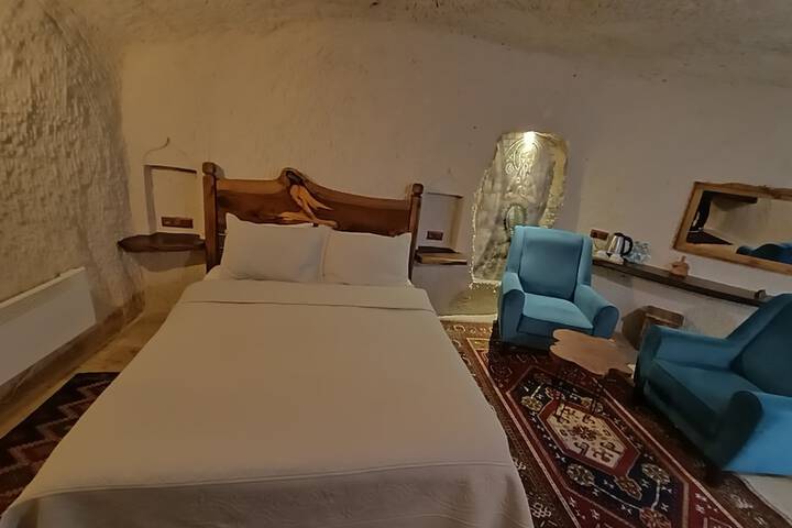 Room 4 of 58