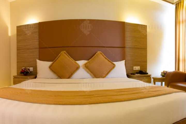 Room 4 of 56