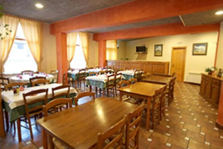 Dining 10 of 10