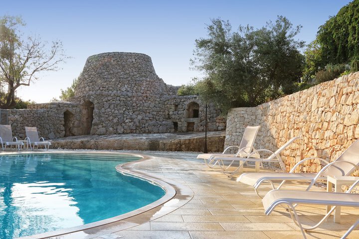 Hotel Pool