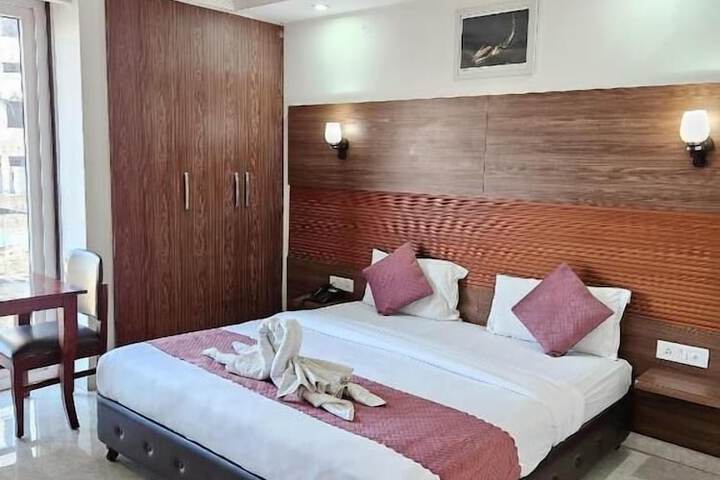 Room 3 of 21