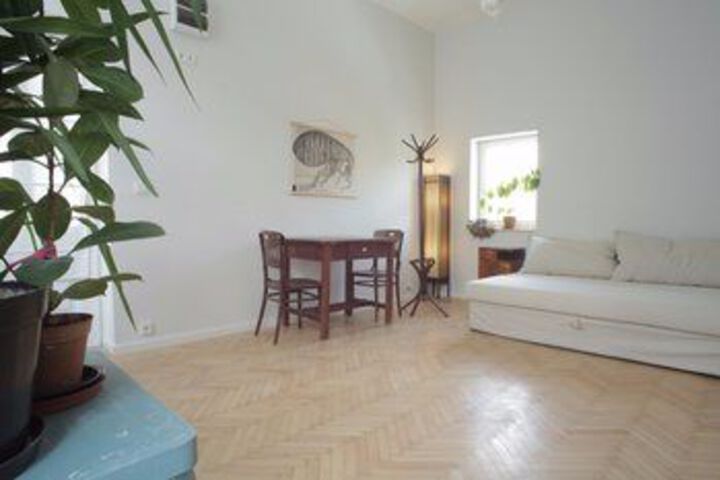 Room 5 of 20
