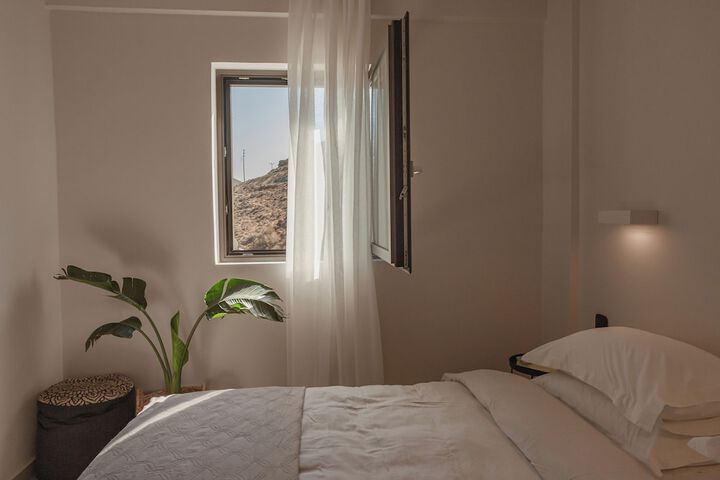 Room 10 of 87