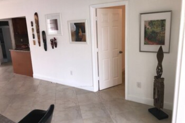 Room 11 of 20