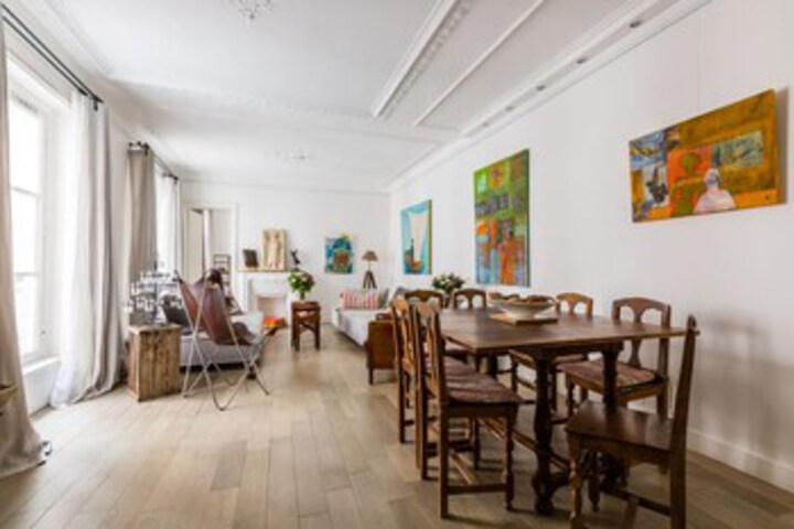 Room 5 of 17