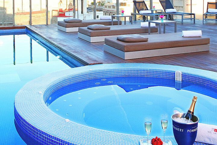 Pool Hotel