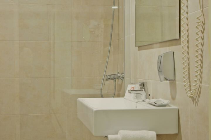 Clean Restrooms
