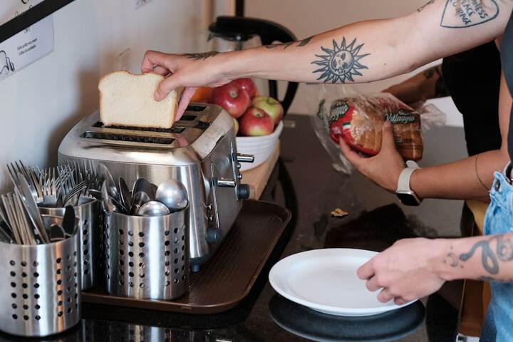 Breakfast/Coffee Service 97 of 106