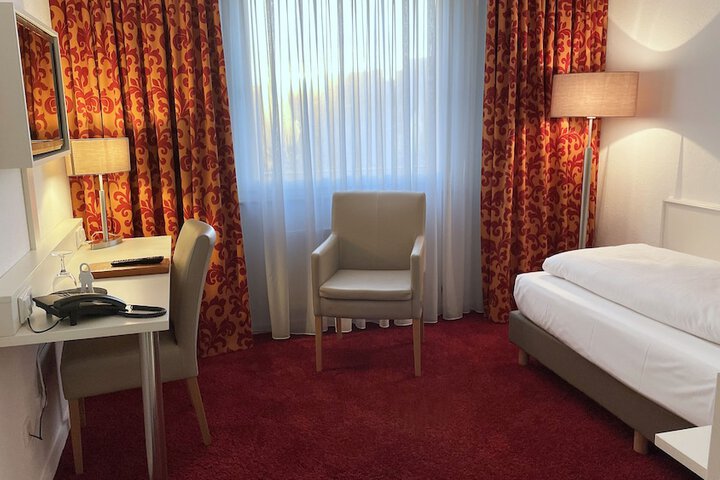 Room 55 of 89