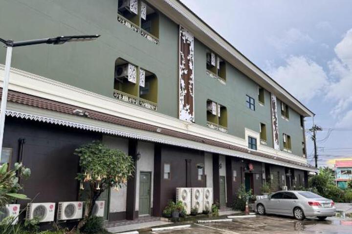 Photo 25