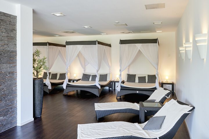 Spa 43 of 58