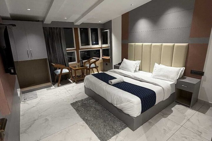 Room 3 of 19