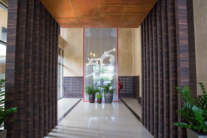 Ballroom/Hall 46 of 59
