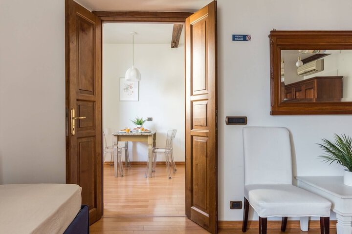 Room 73 of 134