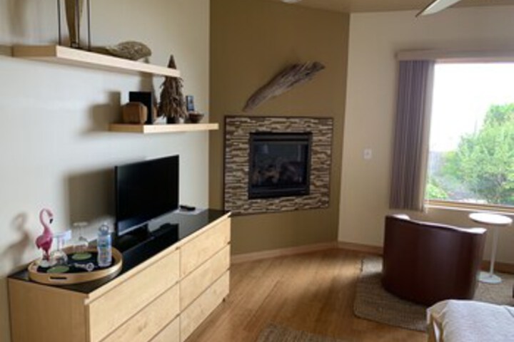 Room 22 of 34