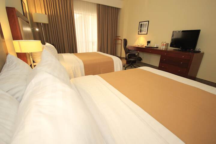 Room 4 of 150