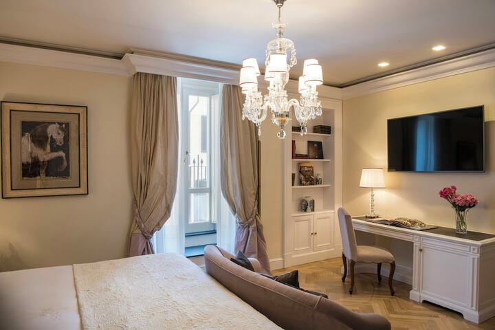 Room 106 of 179