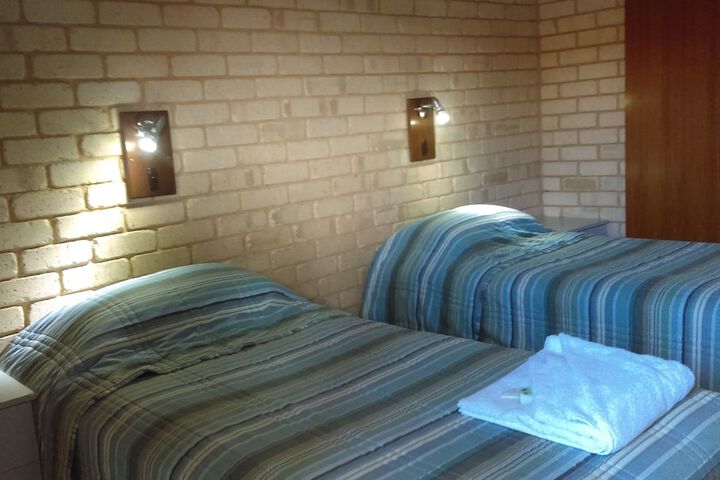 Room 3 of 31