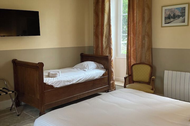 Room 14 of 35
