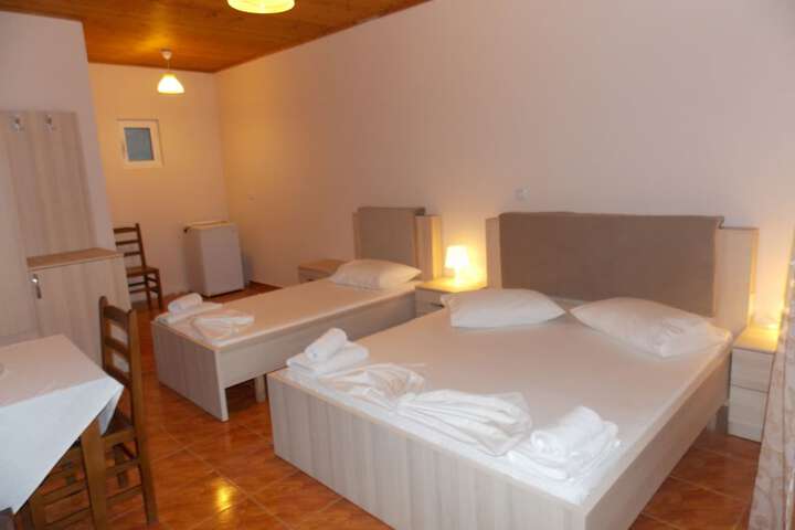Room 8 of 17