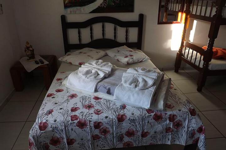Room 9 of 42