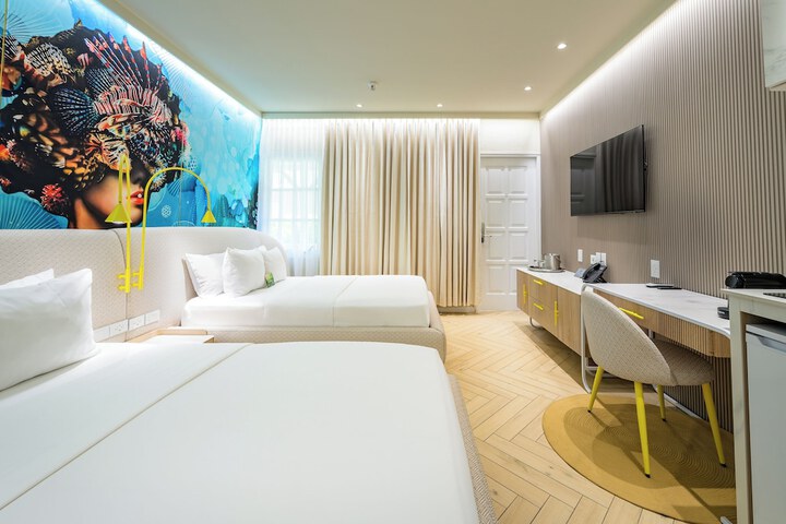 Room 21 of 47