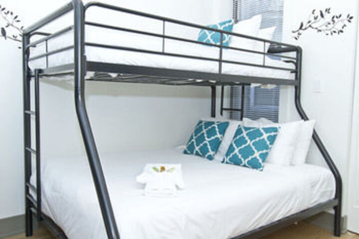 Room 8 of 22