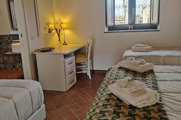 Room 14 of 37