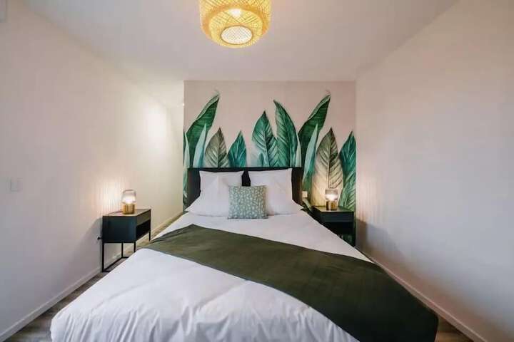 Room 20 of 149