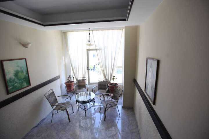 Room 17 of 25